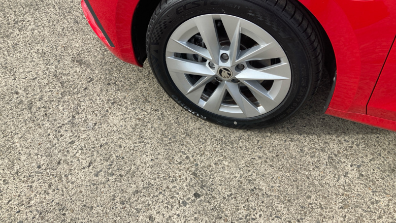 Skoda Octavia 1.4 TSI iV SE L DSG 5dr Estate
